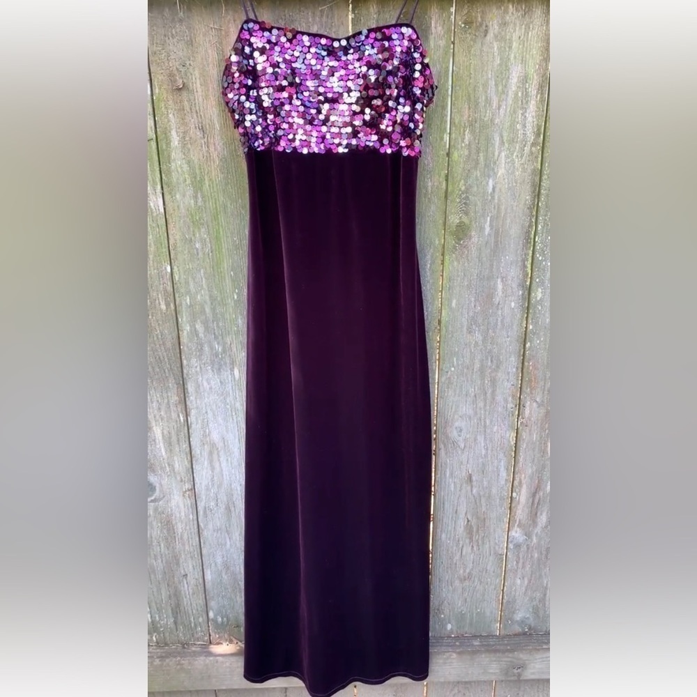 sequin spaghetti strap empire waist formal velvet evening gown holiday party
